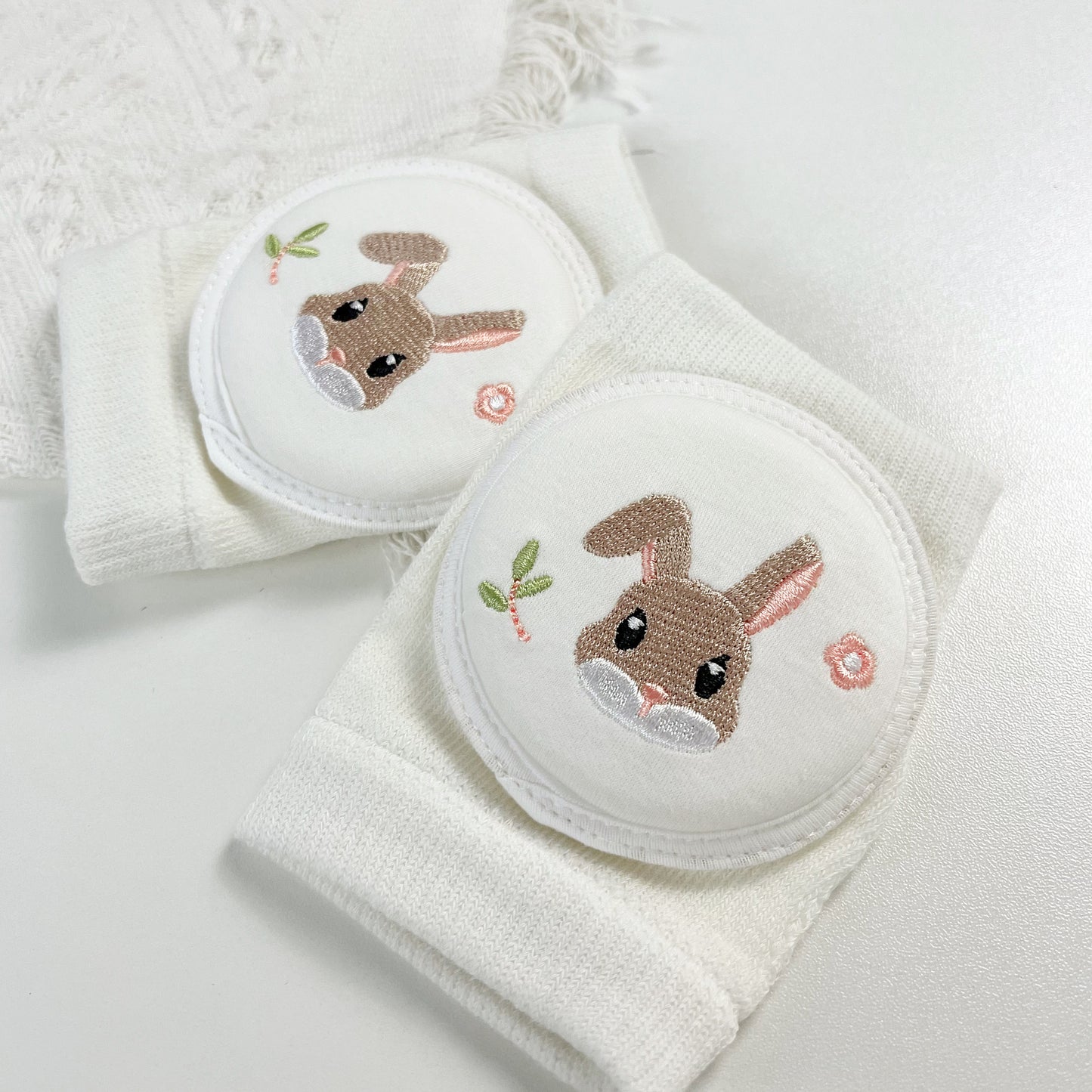 Soft Cotton Baby Knee Pads for Crawling – Breathable Anti-Slip Protectors for Infants (0–2 Years) | Cute Embroidered Designs – Bunny, Bear, Dinosaur & Floral