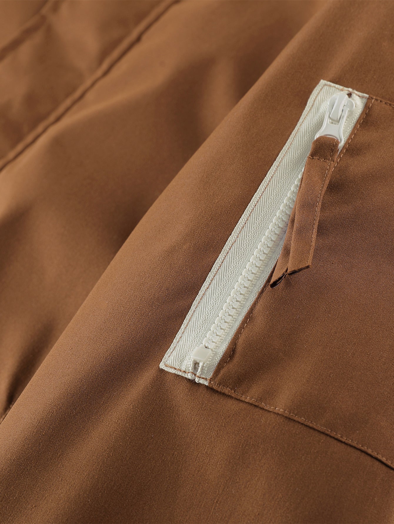 Men’s Classic Two-Tone Bomber Jacket | Stylish Lightweight Windproof Outerwear for Everyday Confidence