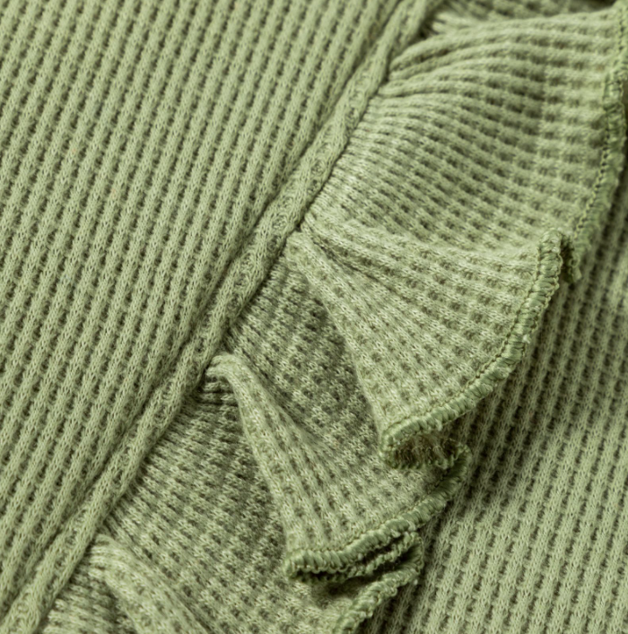 Soft Cotton Ruffle Baby Jumpsuit with Headband – Cozy Waffle Knit Long Sleeve Onesie for Girls (0–24M)