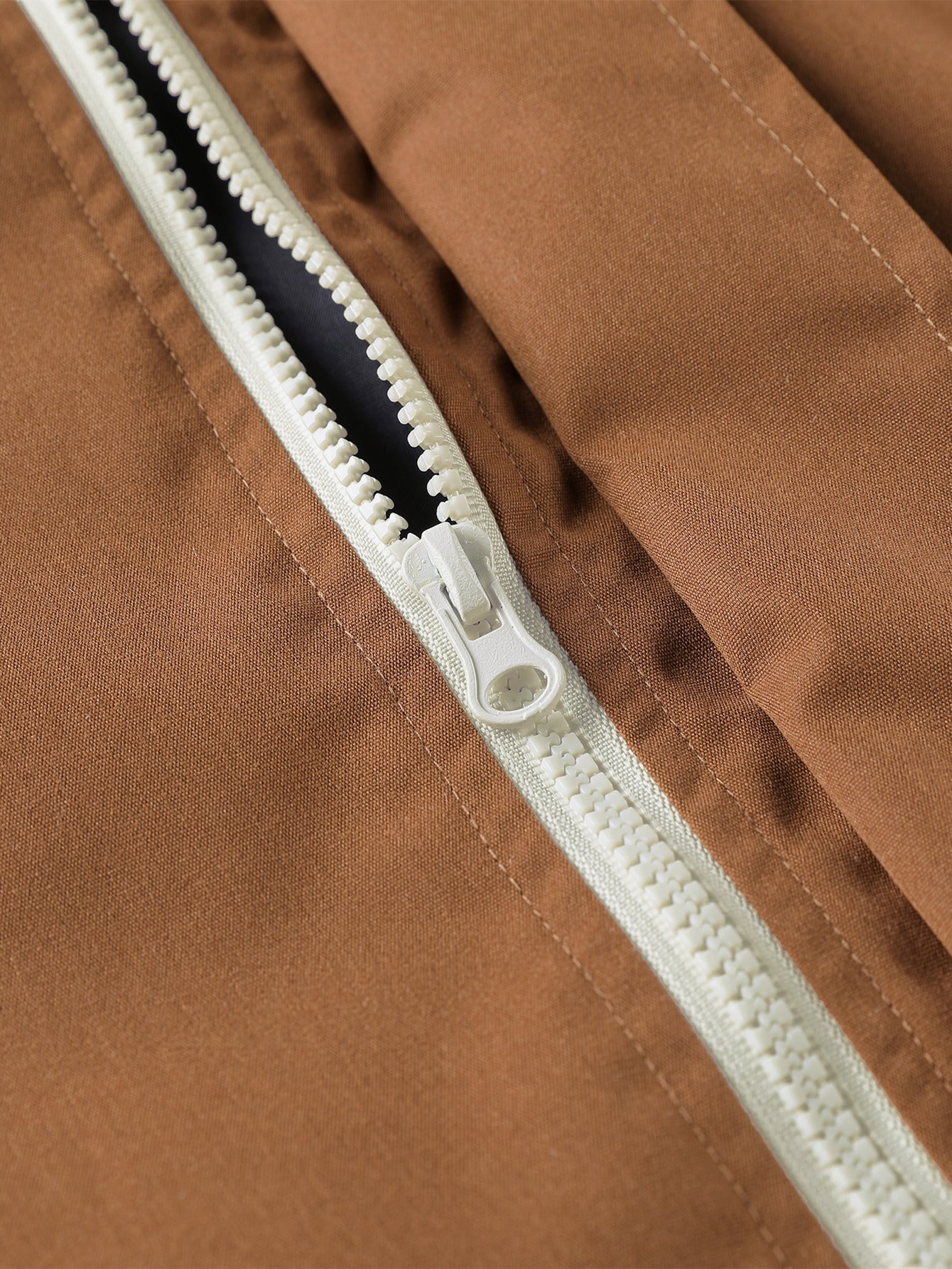 Men’s Classic Two-Tone Bomber Jacket | Stylish Lightweight Windproof Outerwear for Everyday Confidence