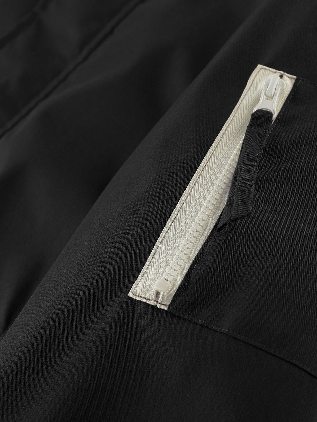 Men’s Classic Two-Tone Bomber Jacket | Stylish Lightweight Windproof Outerwear for Everyday Confidence