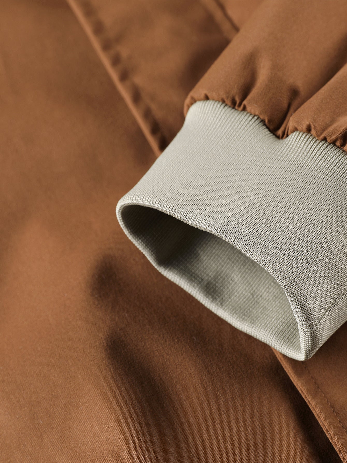 Men’s Classic Two-Tone Bomber Jacket | Stylish Lightweight Windproof Outerwear for Everyday Confidence